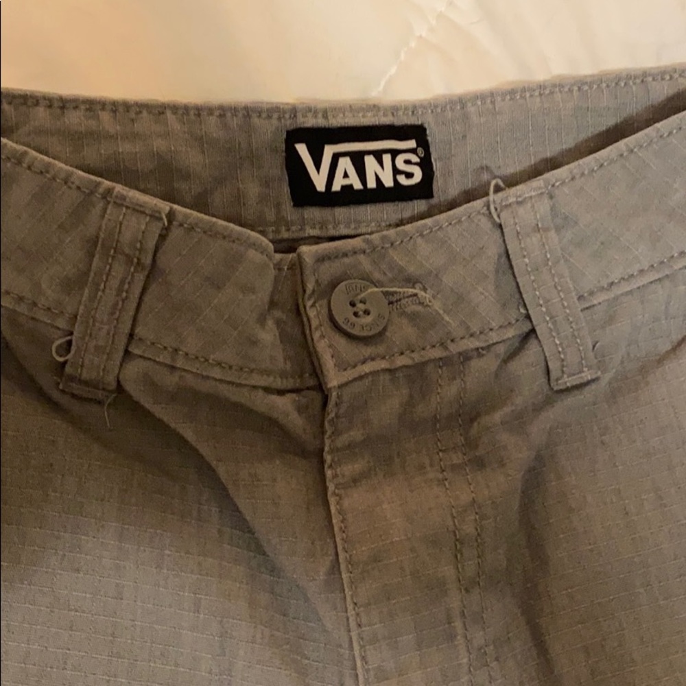 Vans - Picture 2 of 4